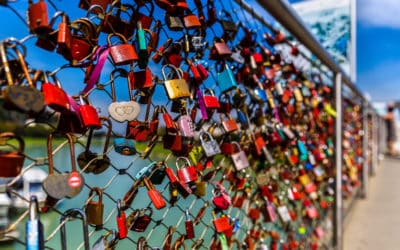 Love bombing : l’amour envahissant du PN qui mène à la manipulation
