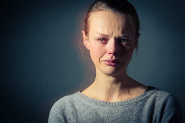 QU&rsquo;EST-CE QUE L&rsquo;INVALIDATION ÉMOTIONNELLE ? Comment s&rsquo;en protéger ?